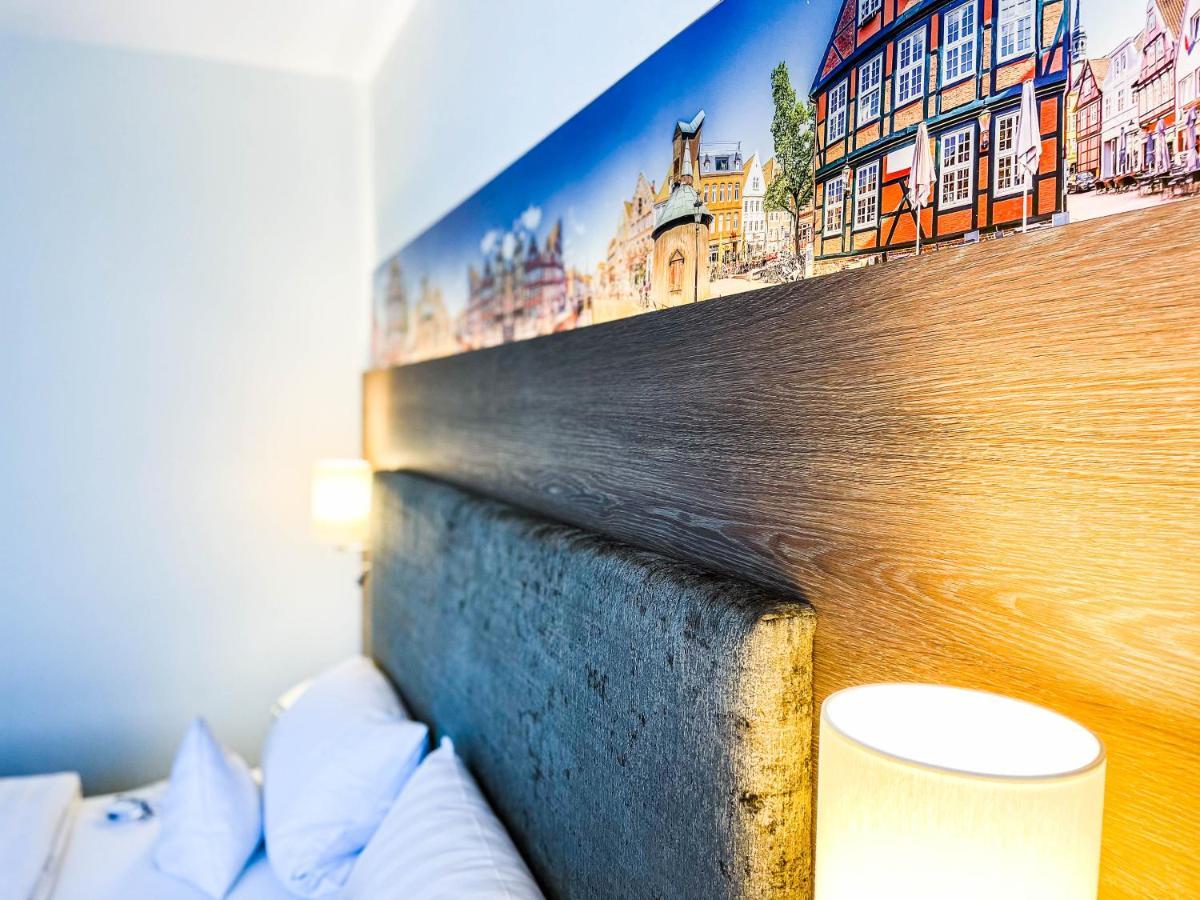 Hotel-Restaurant Vier Linden Stade Exteriör bild