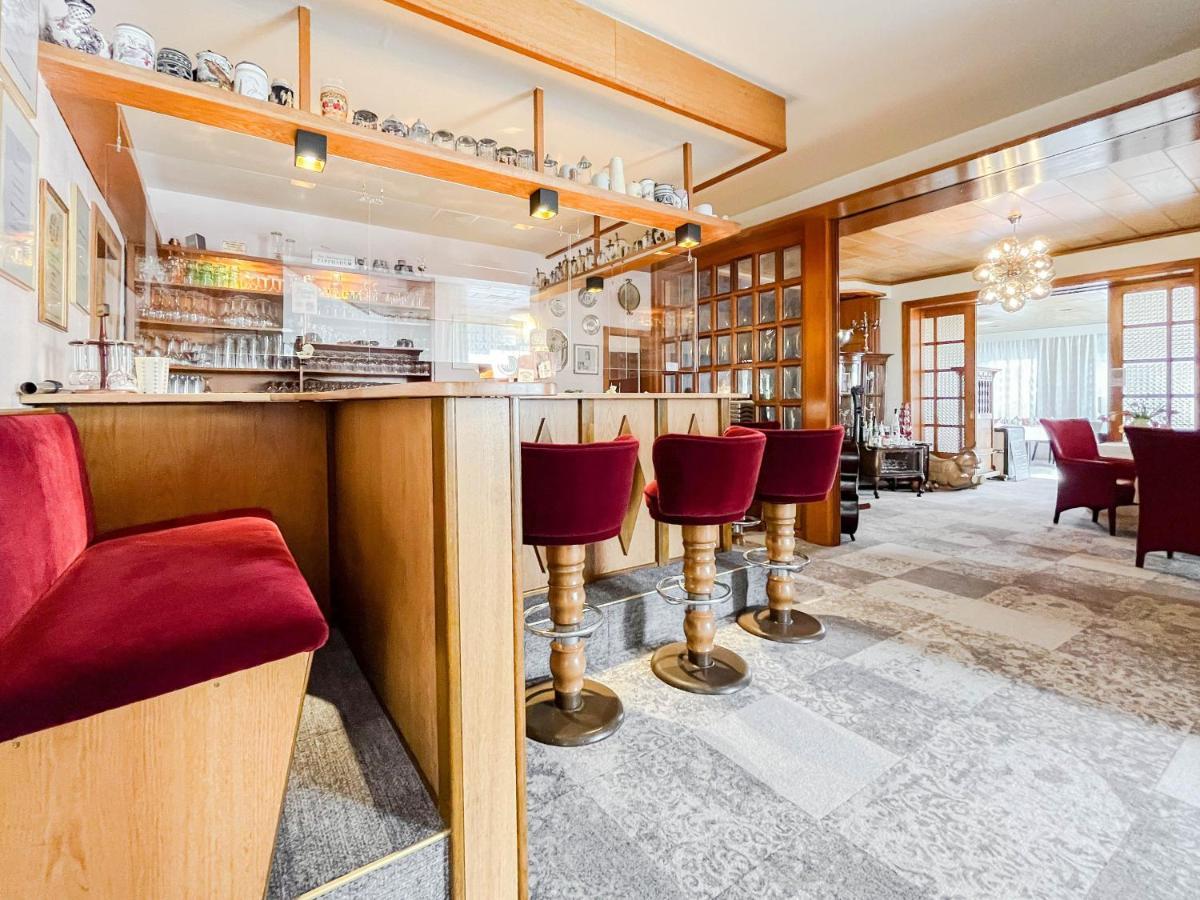 Hotel-Restaurant Vier Linden Stade Exteriör bild