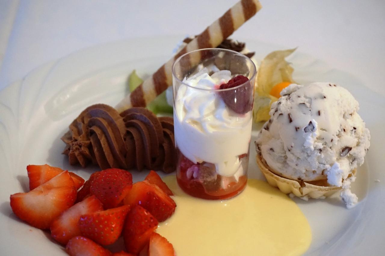Hotel-Restaurant Vier Linden Stade Exteriör bild
